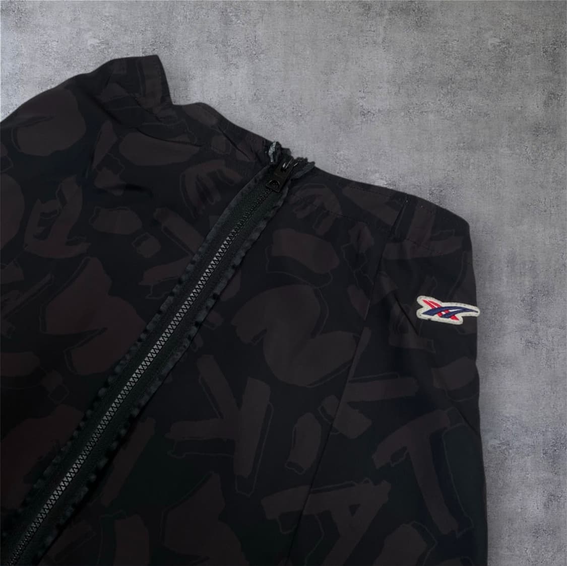 오니츠카타이거 블랙 톤온톤 투웨이 집업 A라인 밴딩 스커트 S 상품이미지2