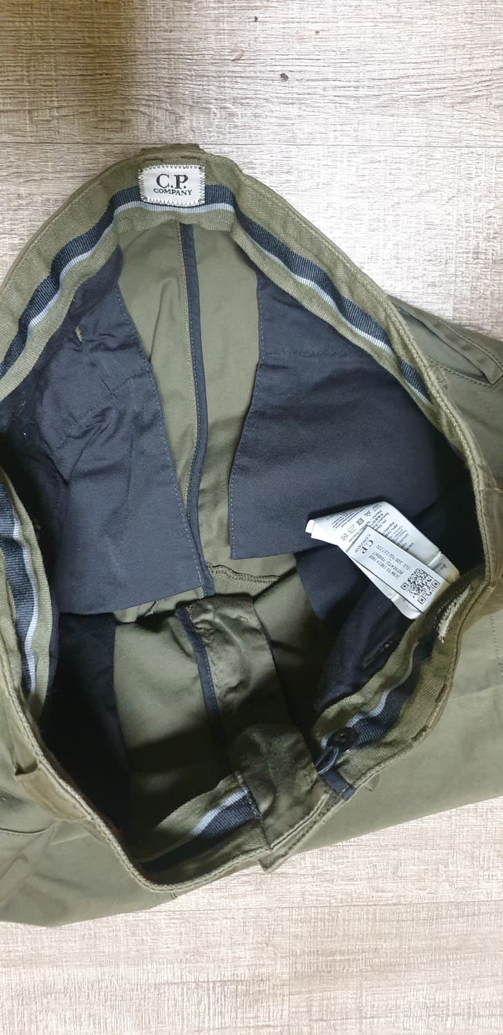 (새상품급)cp컴퍼니 카고바지 에고르닉핏 48사이즈 32 슬림핏 상품이미지3