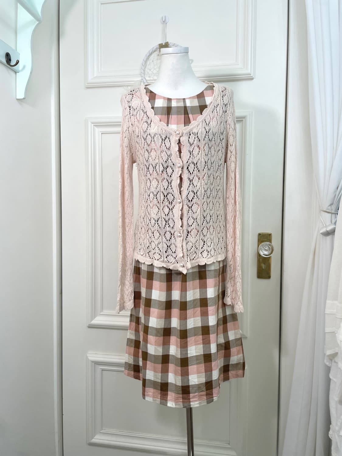 coral pearl button crochet cardigan 상품이미지2