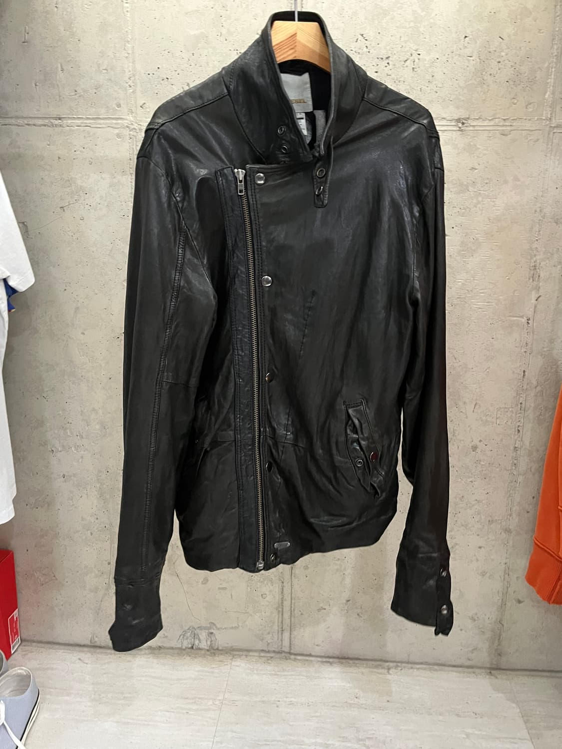 DIESEL LEATHER JACKET 상품이미지1