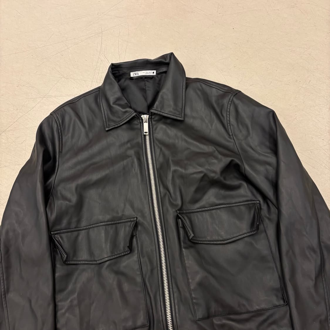 자라 블랙 레더 자켓 상품이미지2