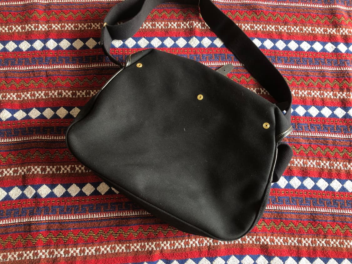 브레디백 블랙 크로스백 상품이미지3