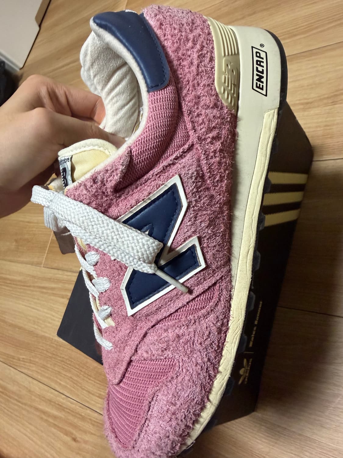 [275] 뉴발란스 에메레온도르 1300 더스트 핑크 상품이미지5