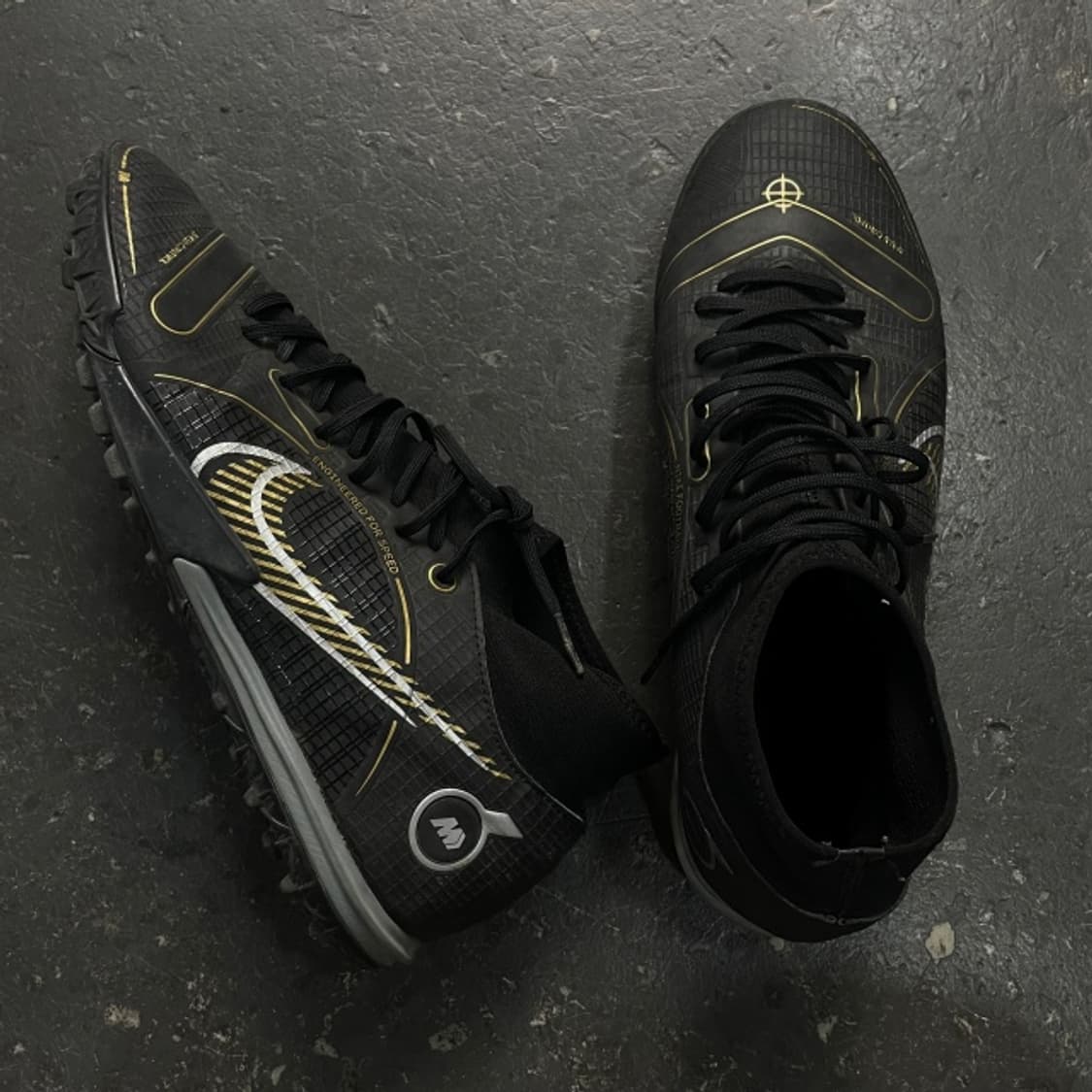 270 나이키 슈퍼플라이 8 풋살화 상품이미지1