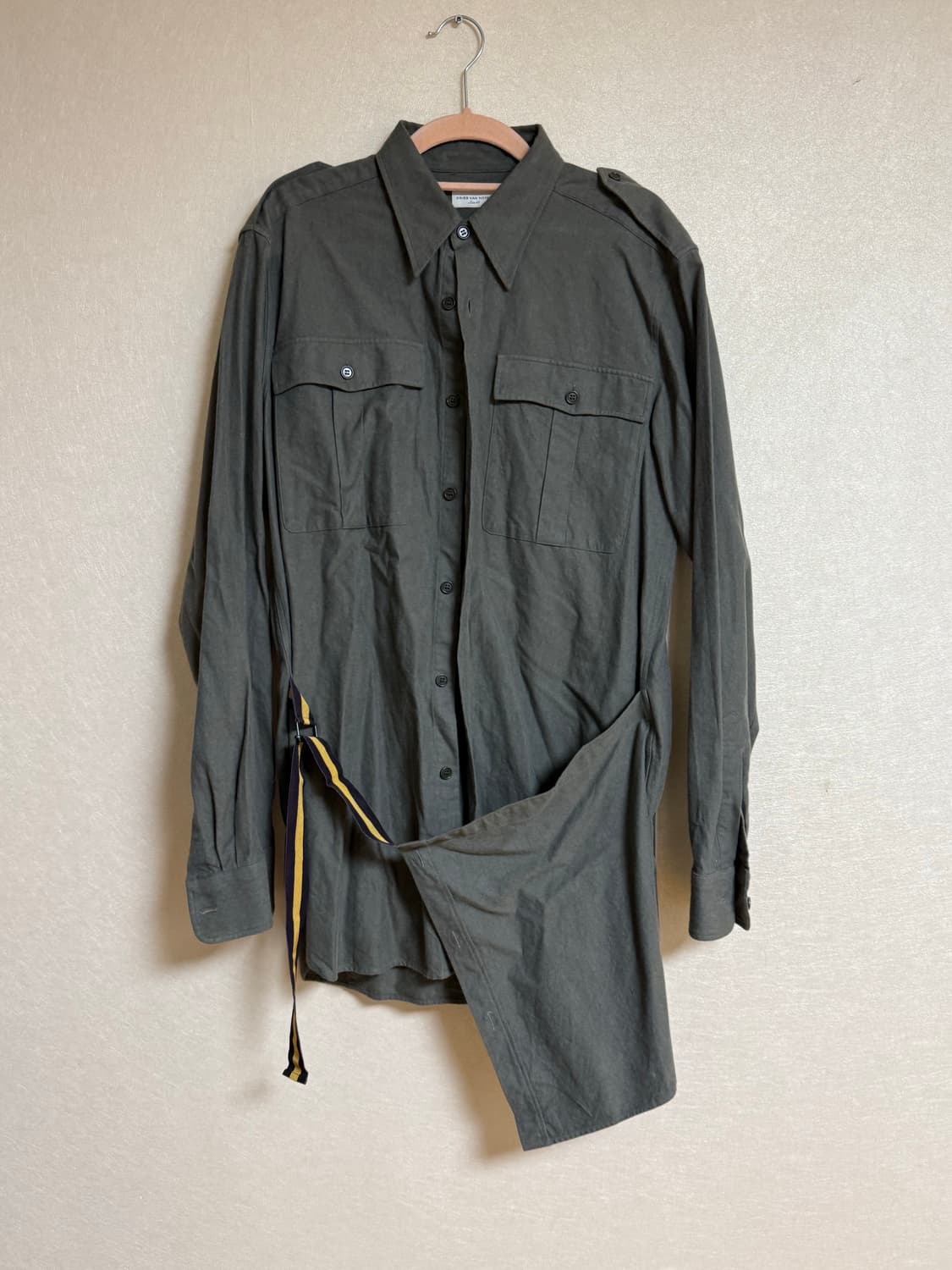 드리스 반 노튼 15fw 런웨이 드레이프 셔츠 상품이미지1