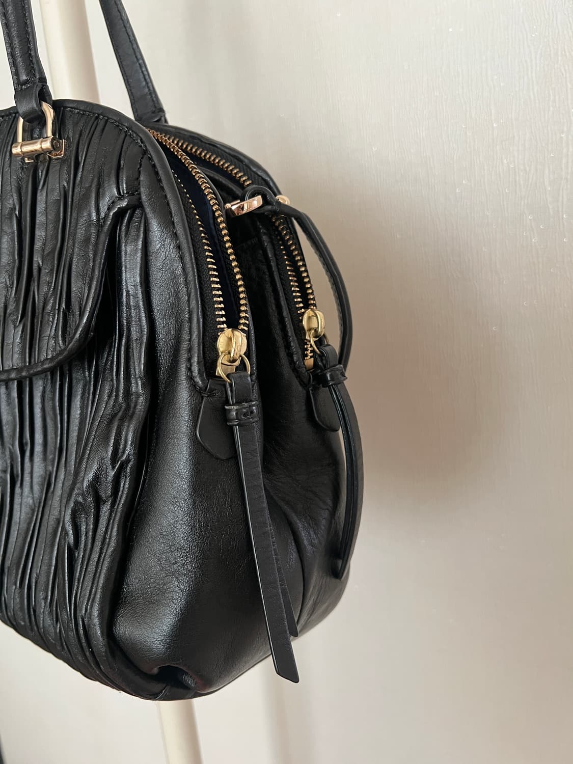 COACH Madison Pleated Leather Satchel -  상품이미지2