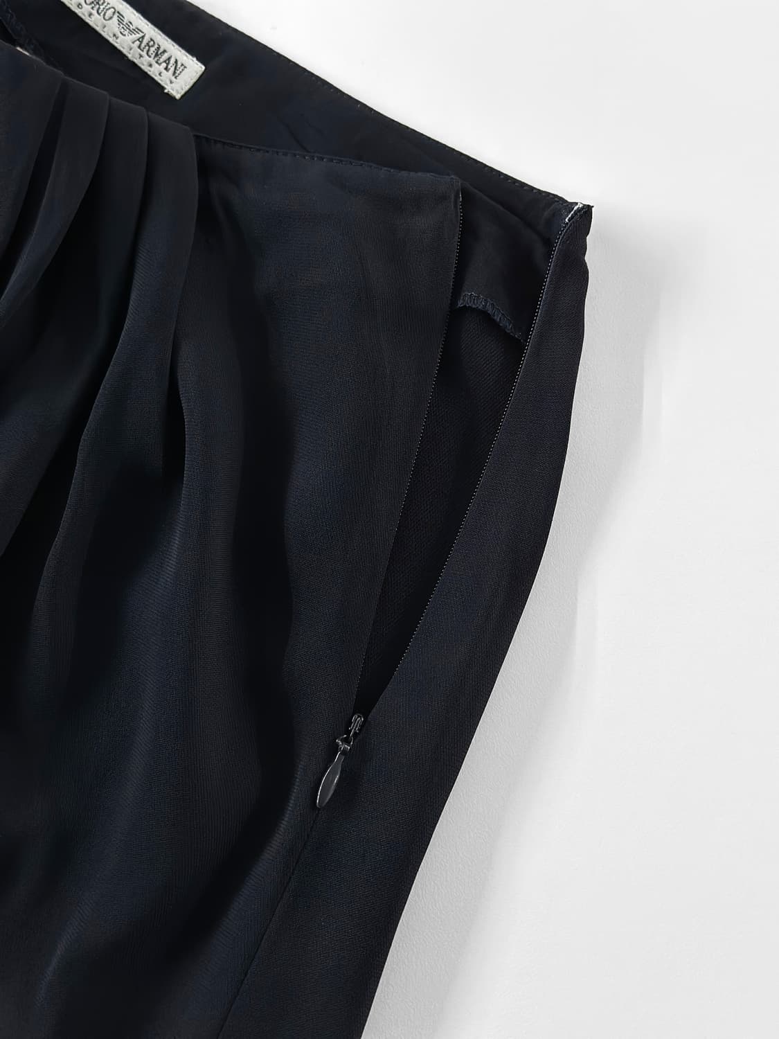 90~00s 엠포리오 아르마니 블랙 플리츠 쇼츠 상품이미지8