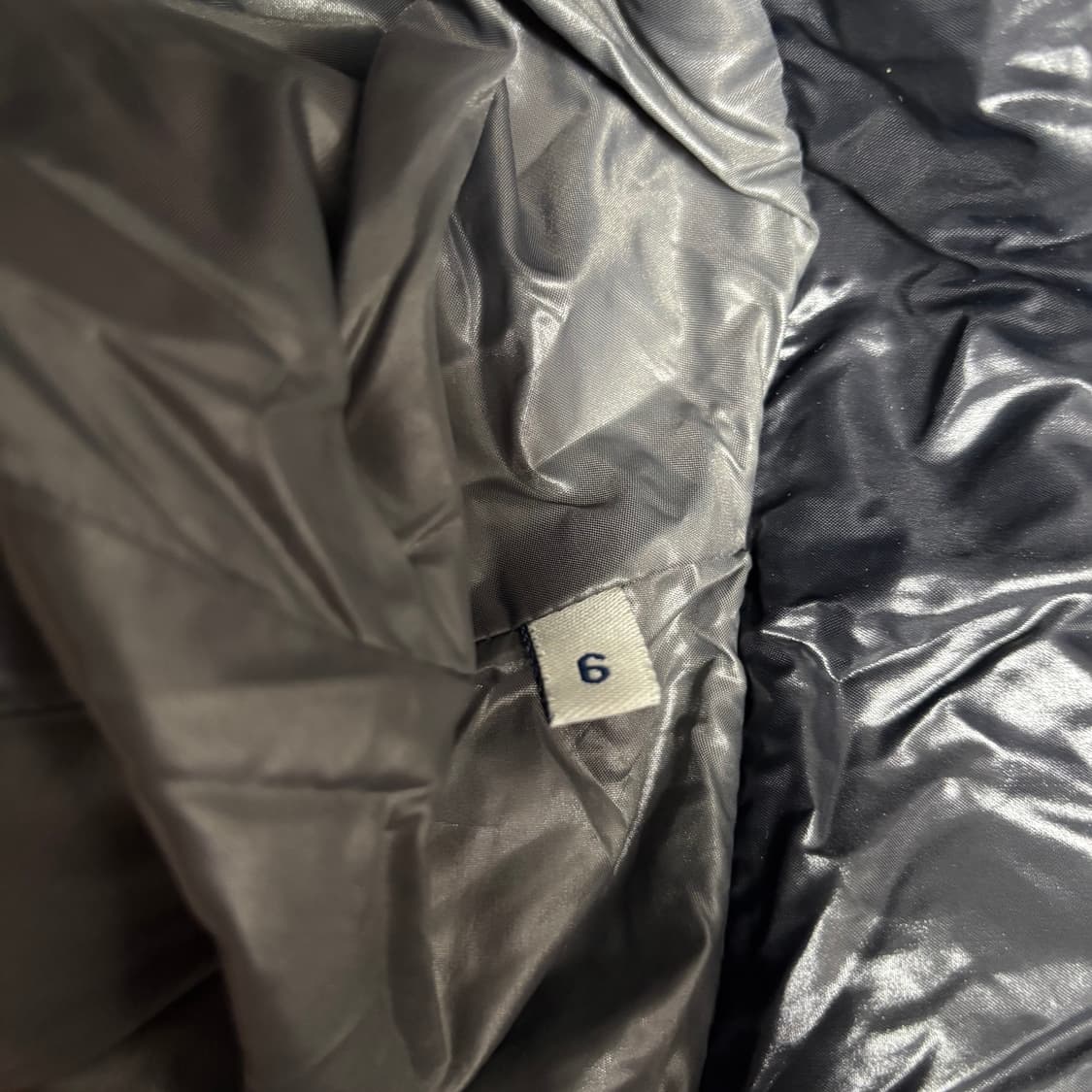 6 몽클레어 마야 블랙 유광 다운 패딩 상품이미지5