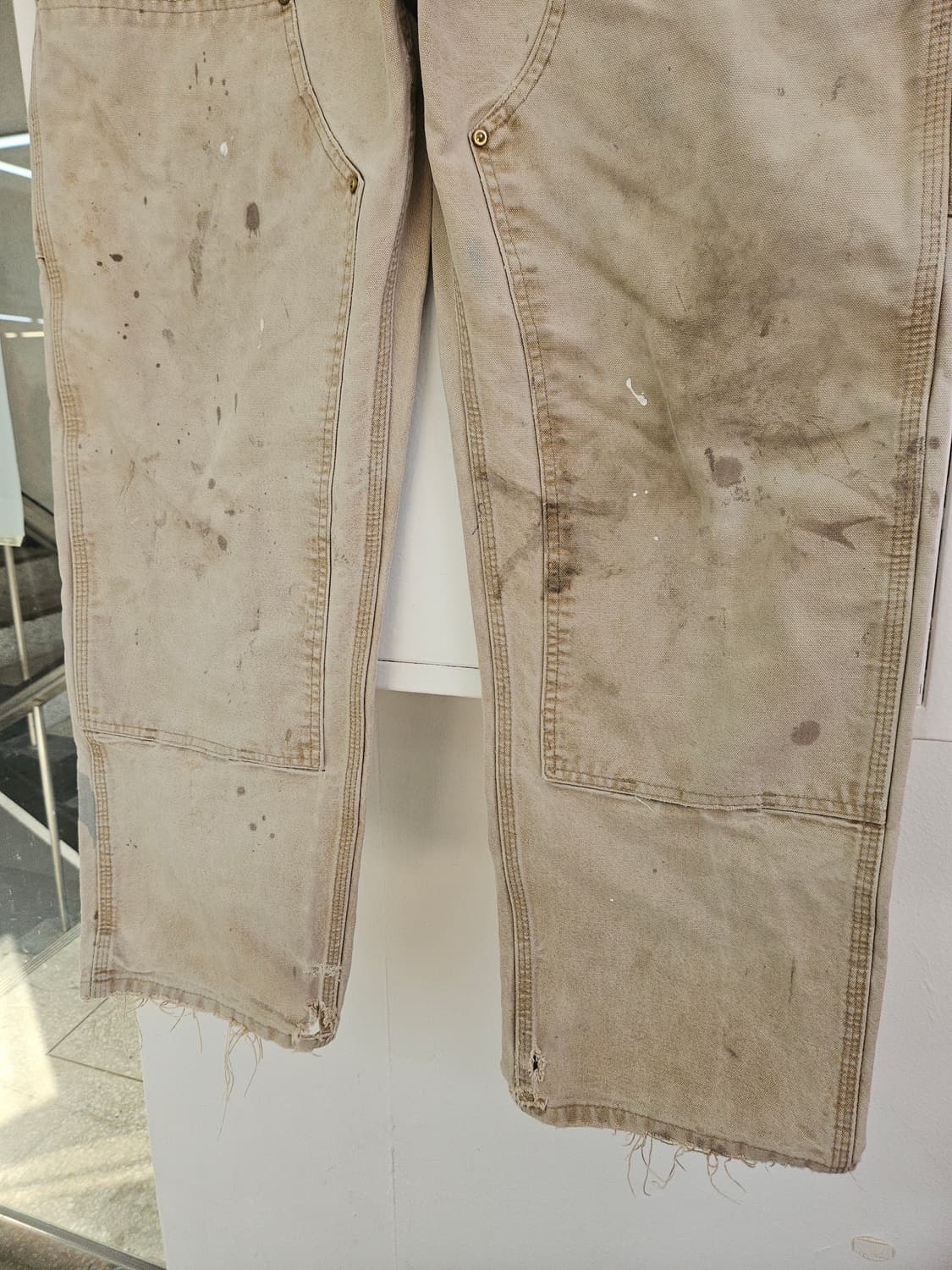 칼하트 하드페이딩 디스트레스드 더블니 워크팬츠  36X30  상품이미지3