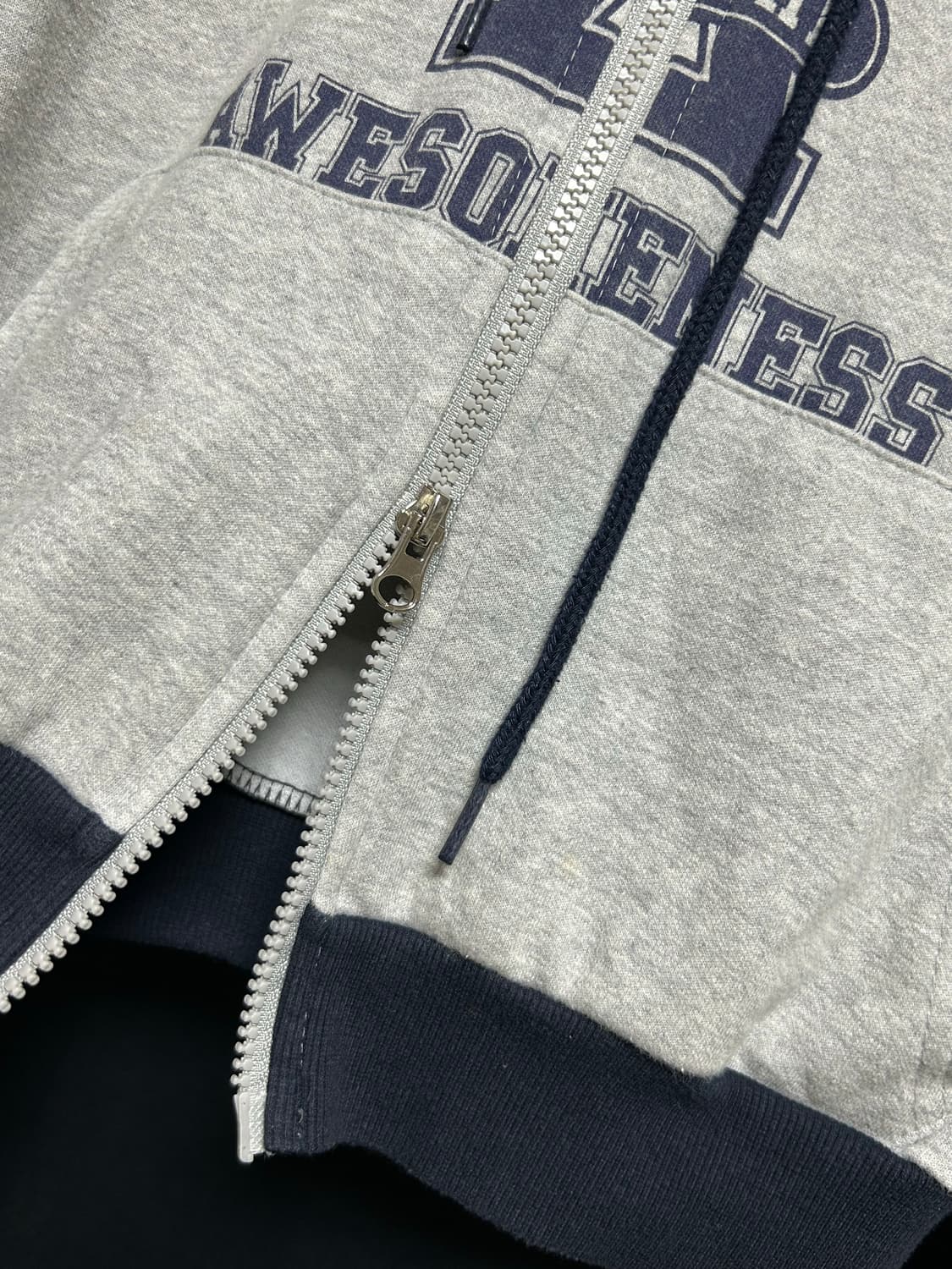 Y2K 투웨이 크롭 후드집업 그레이 네이비 배색 상품이미지3