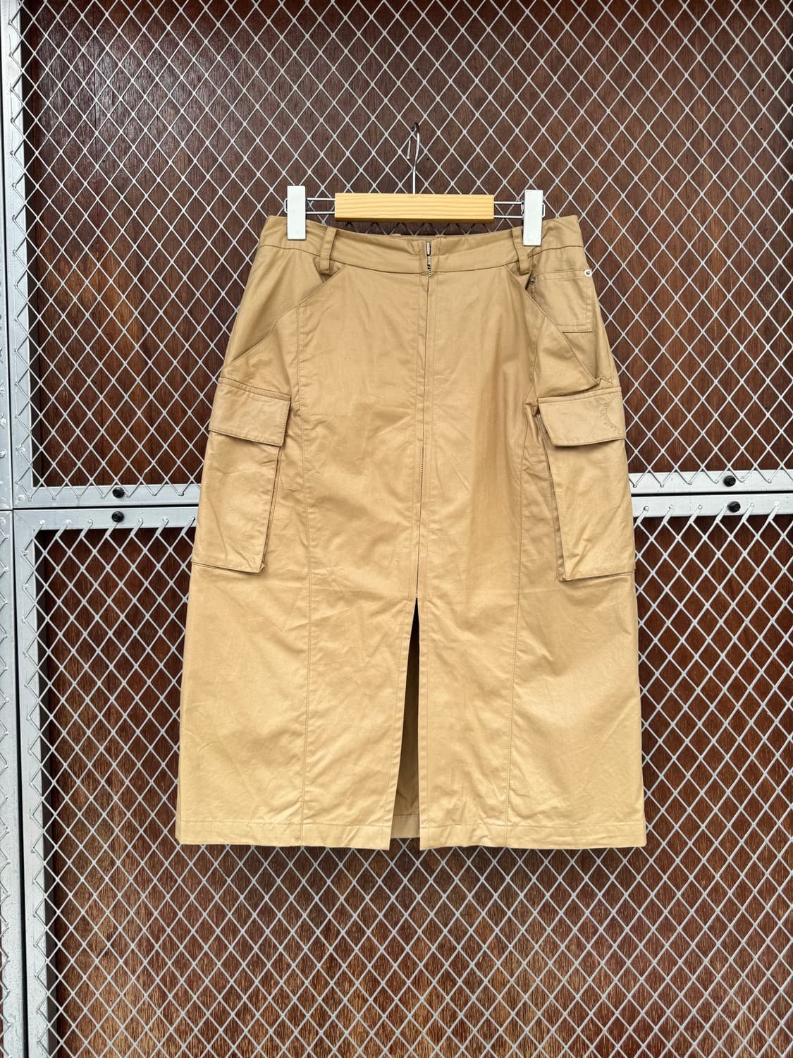 마뗑킴 코팅 카고 베이지 앞지퍼 트임 롱스커트 M 상품이미지3