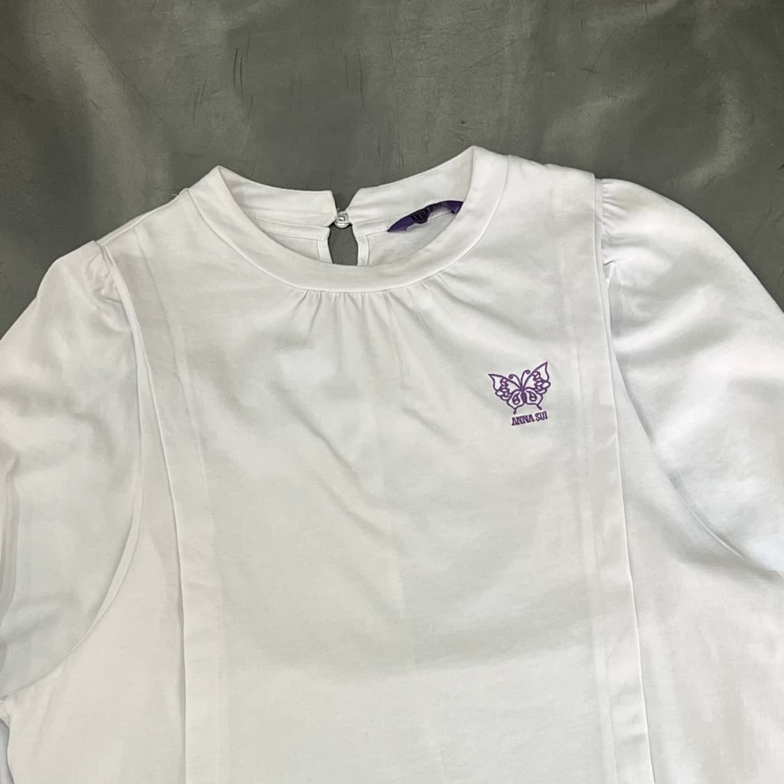  안나수이 자수로고 퍼프숄더 탑 y16122 상품이미지3