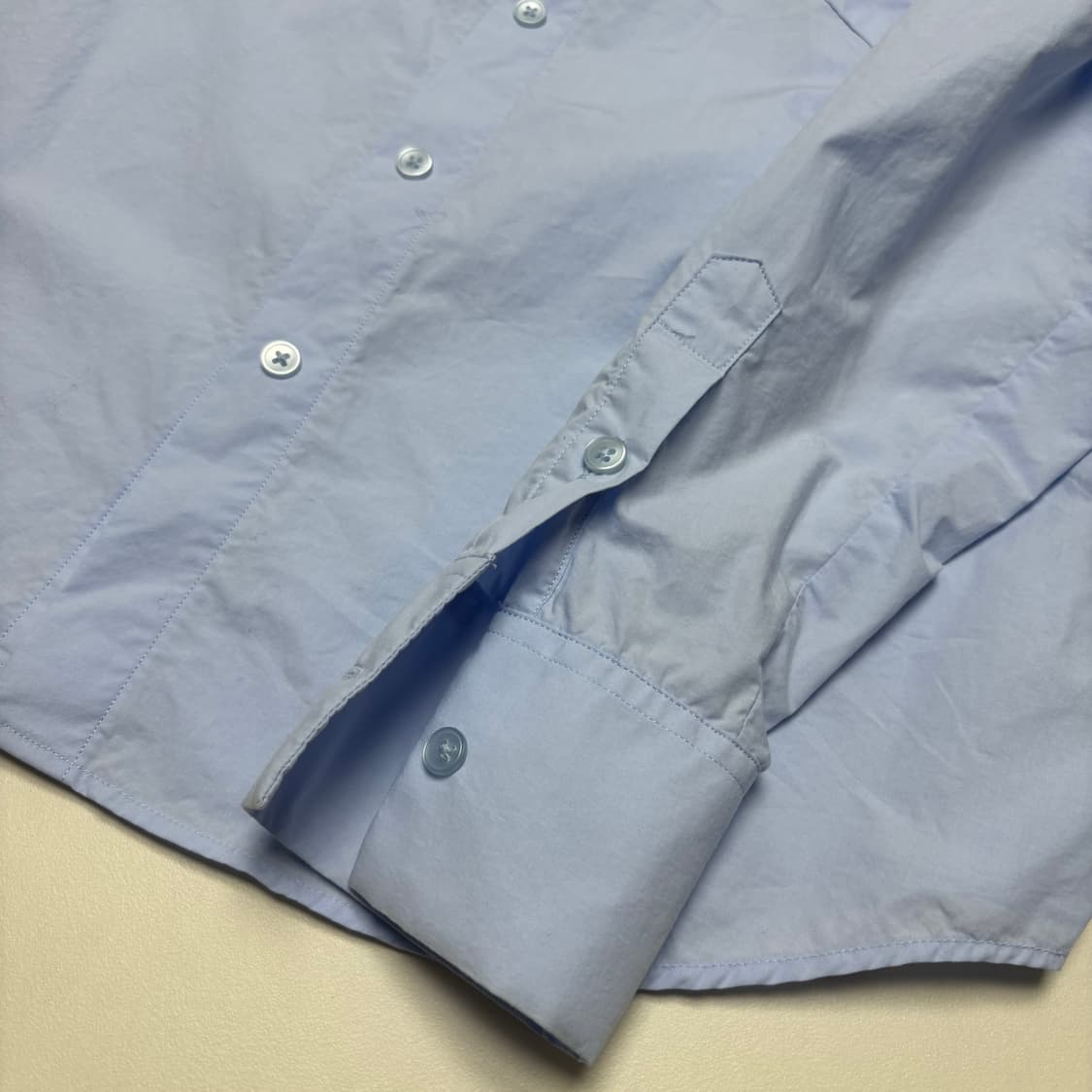 시눈 Classic Cotton Shirt (Light Blue) 상품이미지4