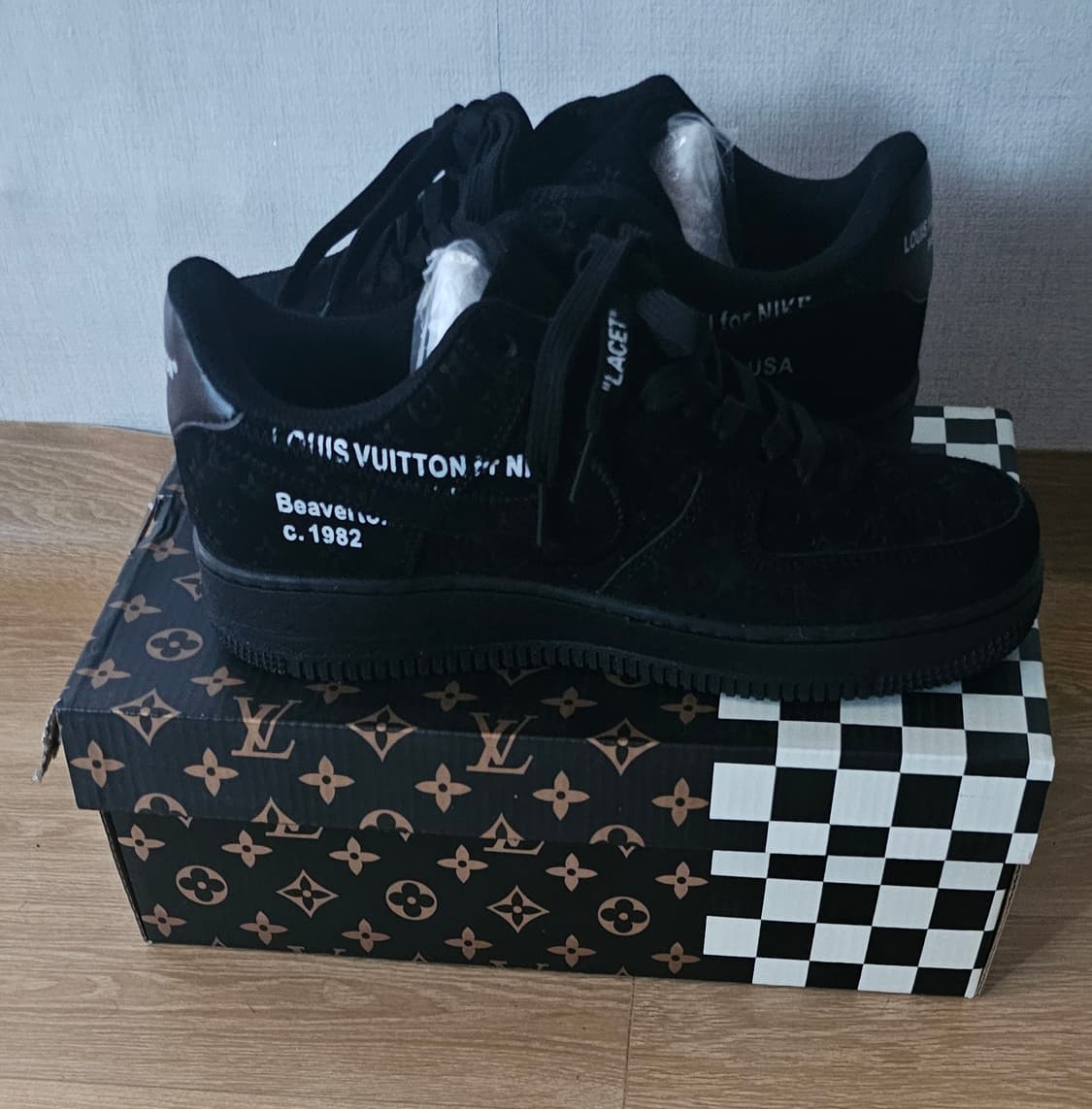 루이비통 나이키 에어 포스1 버질아블로260사이즈새상품미개봉 상품이미지3