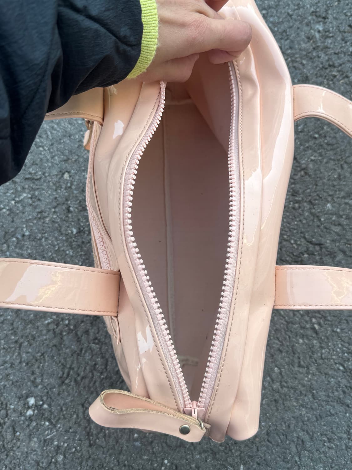 씨바이 끌로에 에나멜 토트백 상품이미지6