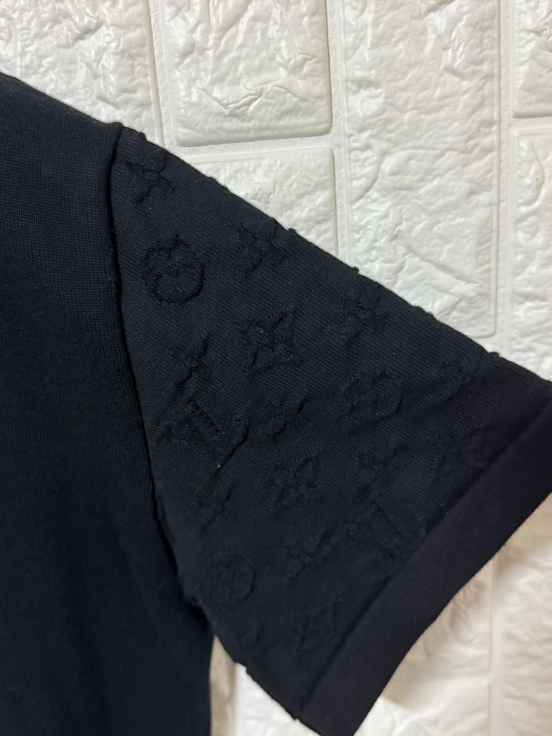 [L] 루이비통 모노그램 쇼트 슬리브드 크루넥 반팔 상품이미지4