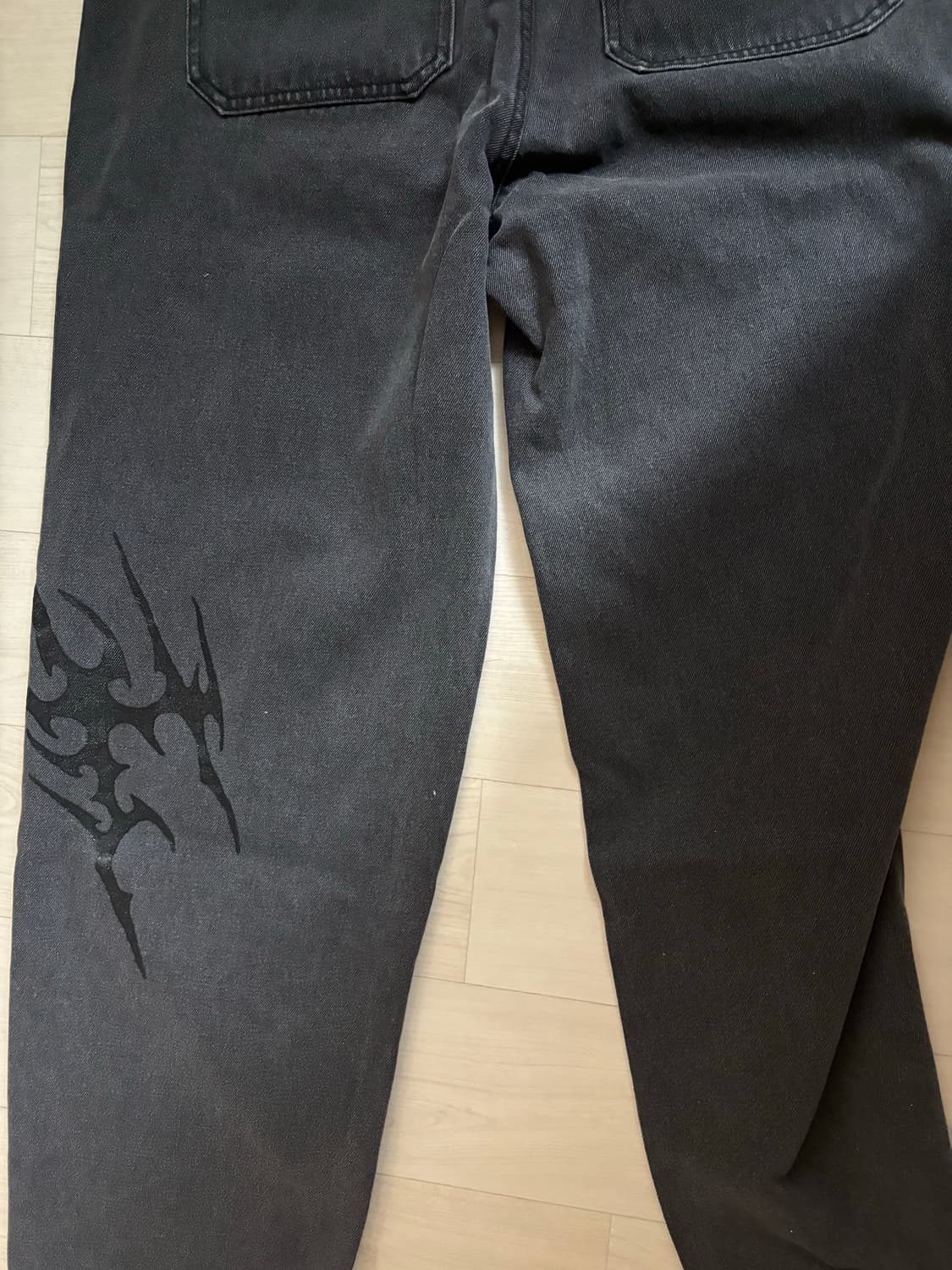 3) 인세인개러지 흑청 데님 팬츠 새상품 팝니다 상품이미지4