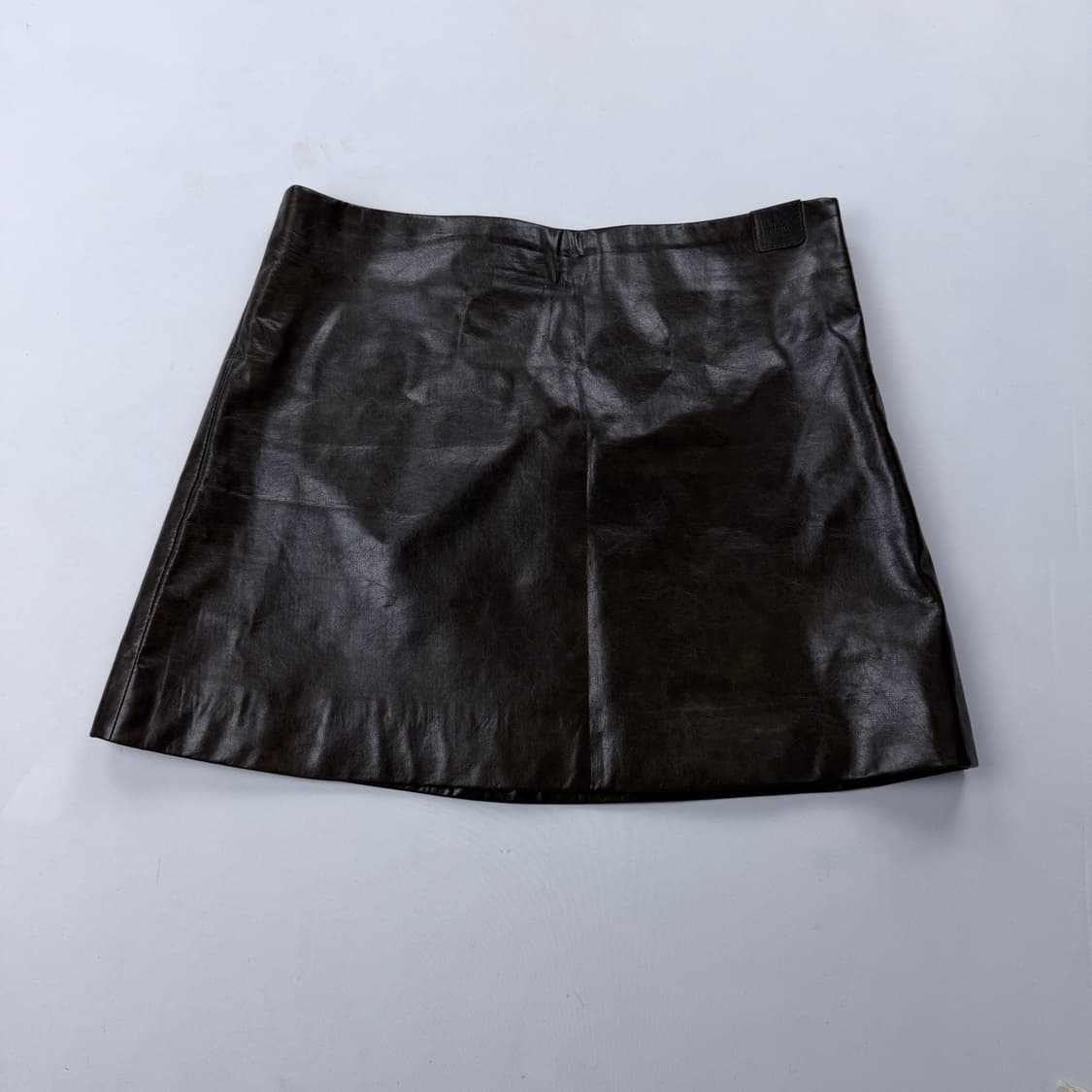 아비에무아 레더 로고 포인트 미니 스커트 상품이미지3
