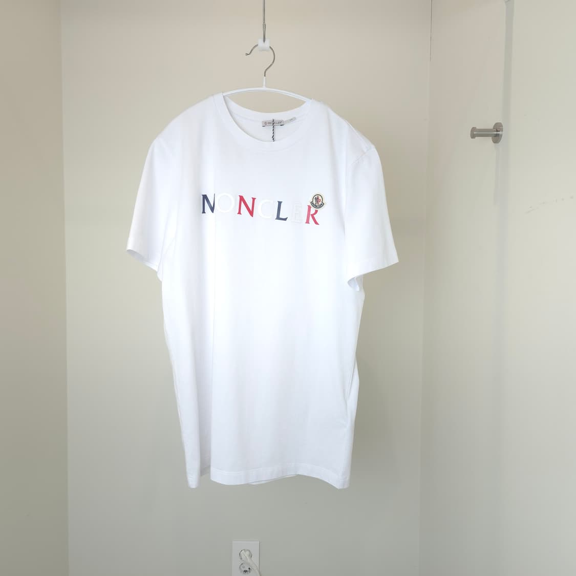 [중고/정품] 몽클레어 로고 프린트 반팔 티셔츠 상품이미지1