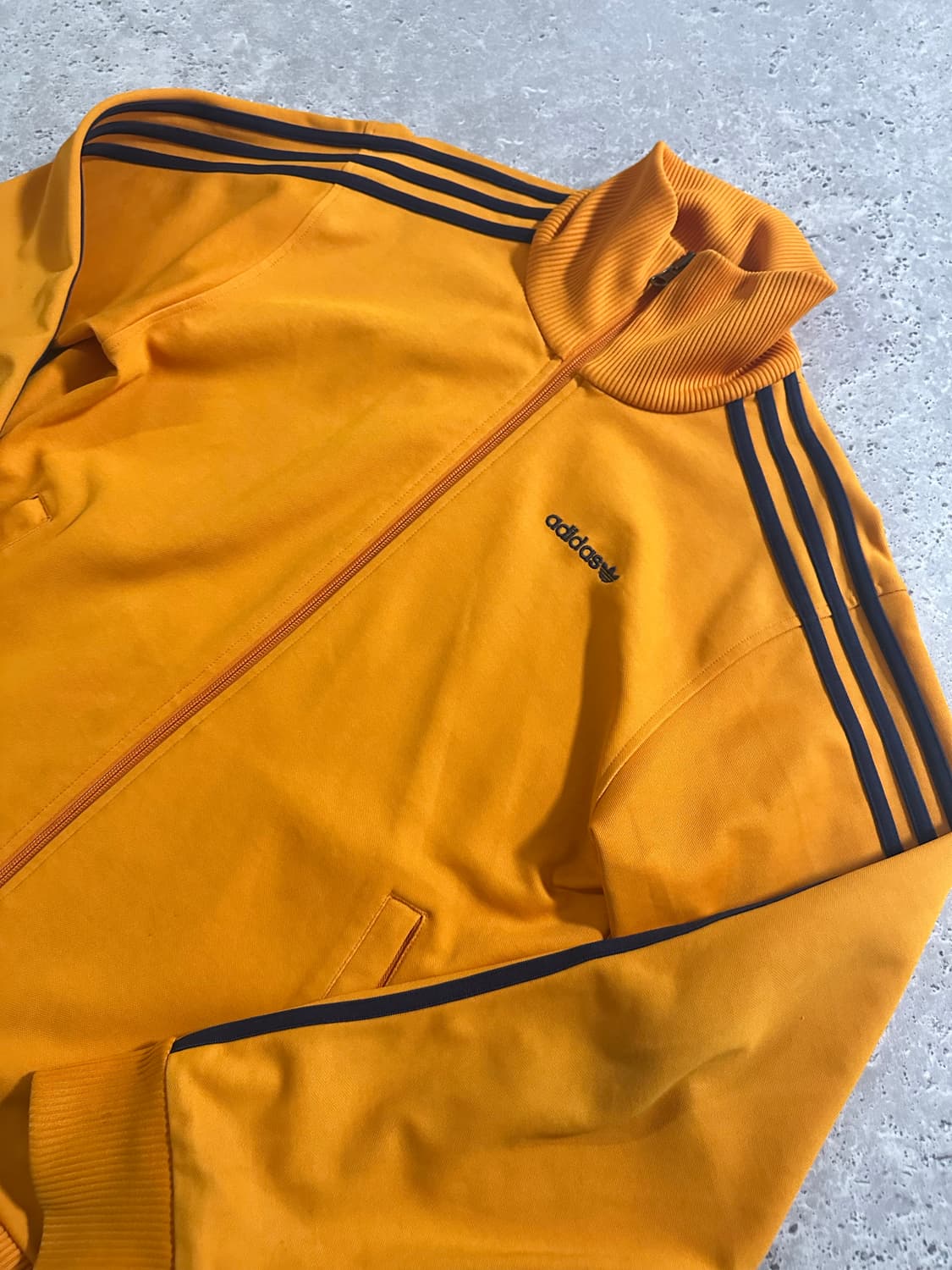 00s Adidas 머스타드 베어 그래픽 트랙탑 상품이미지1