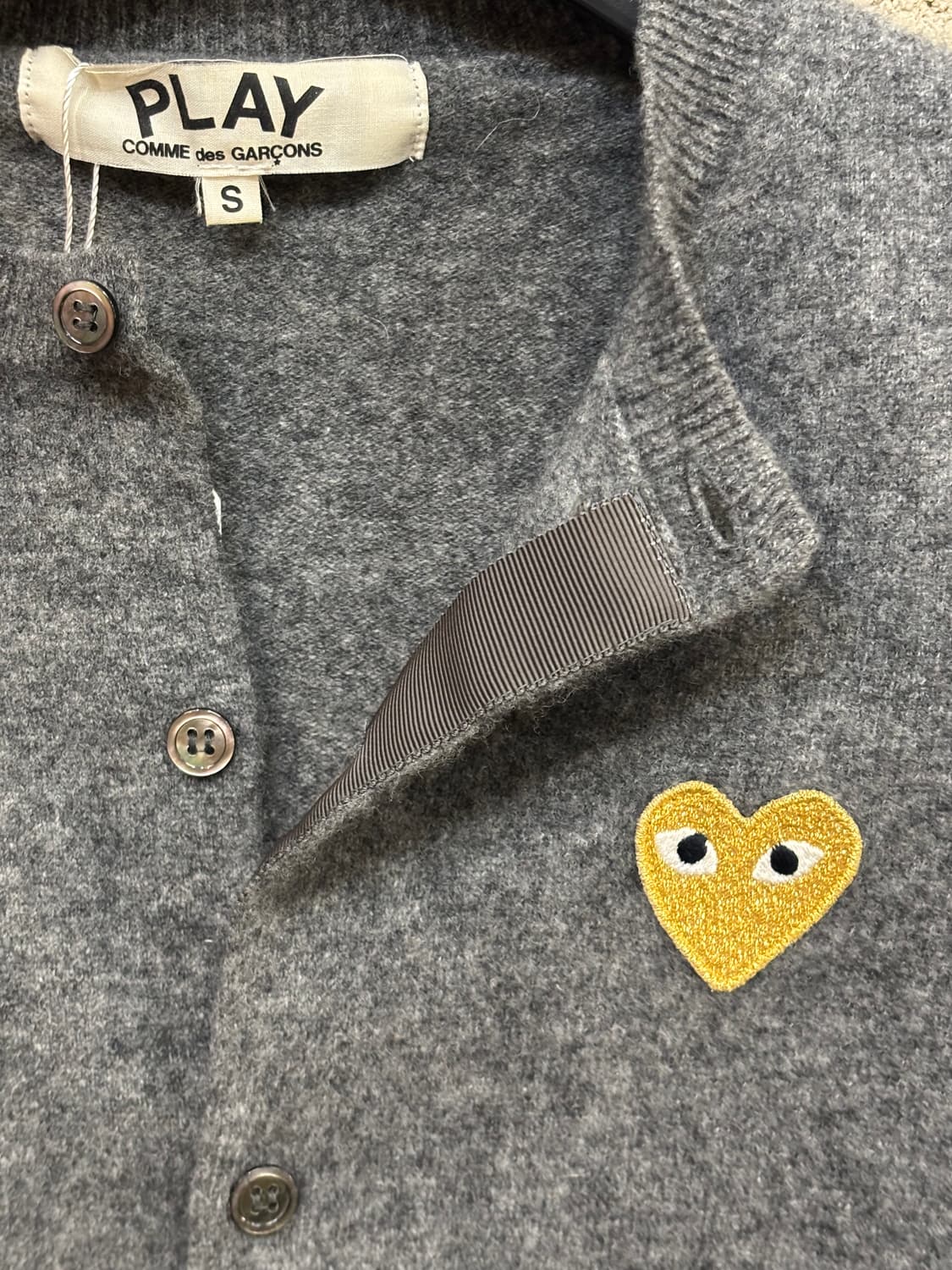 꼼데가르송 골드 하트 니트 가디건 상품이미지5