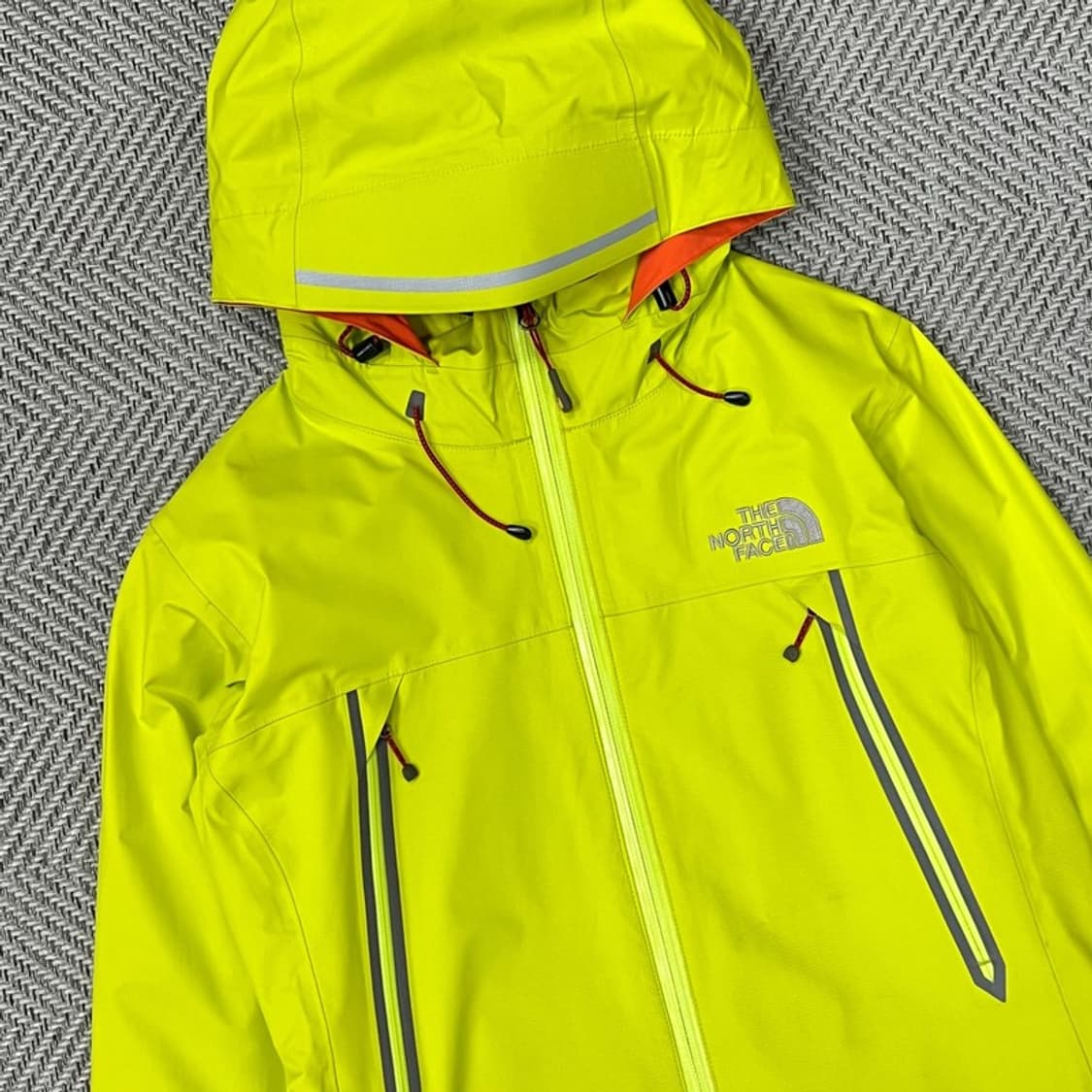 노스페이스 써밋시리즈 고어텍스 바람막이 v0690 상품이미지3