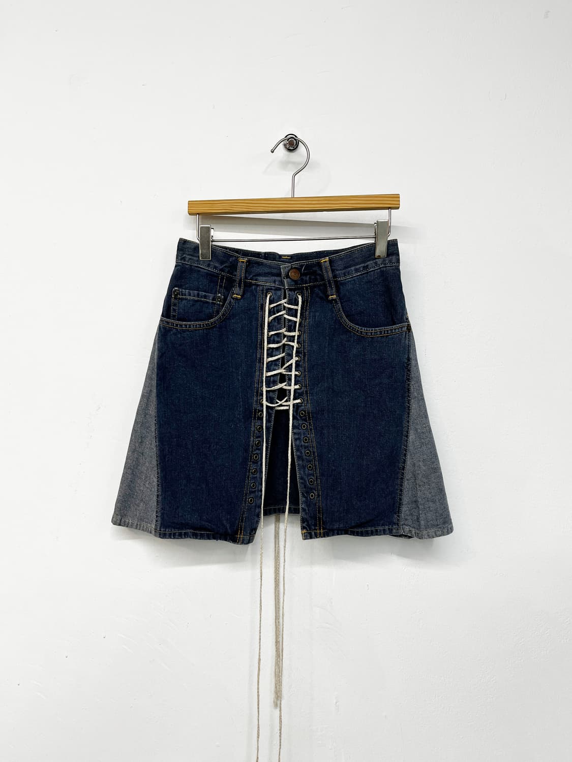 KINKY JEANS 히스테릭 글래머 데님 레이스업 미니 스커트 상품이미지5