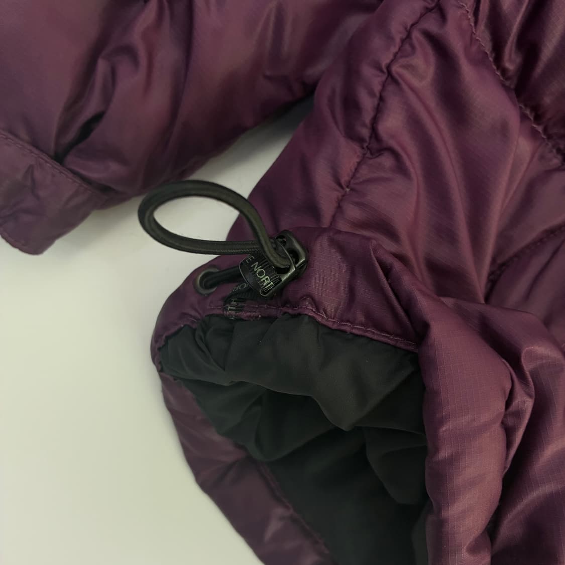 North Face 노스페이스 90‘s 퍼플 블랙 700 푸퍼 패딩 상품이미지8