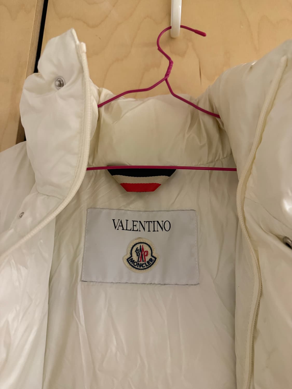 발렌티노x몽클레어 다운 패딩(4(XL)) 상품이미지4