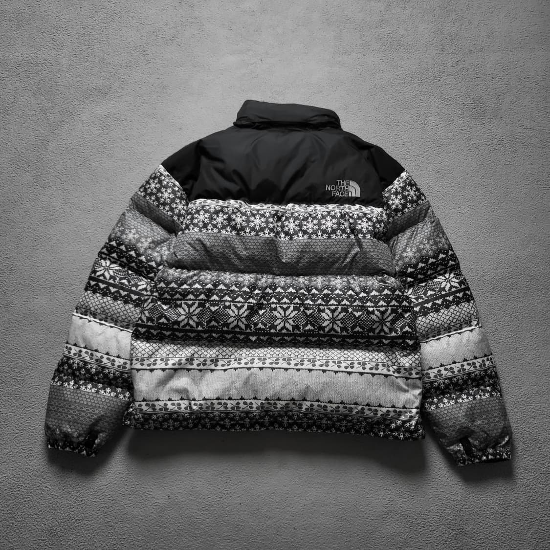 노스페이스 눕시 스노우 패턴 푸퍼 다운 자켓 상품이미지2