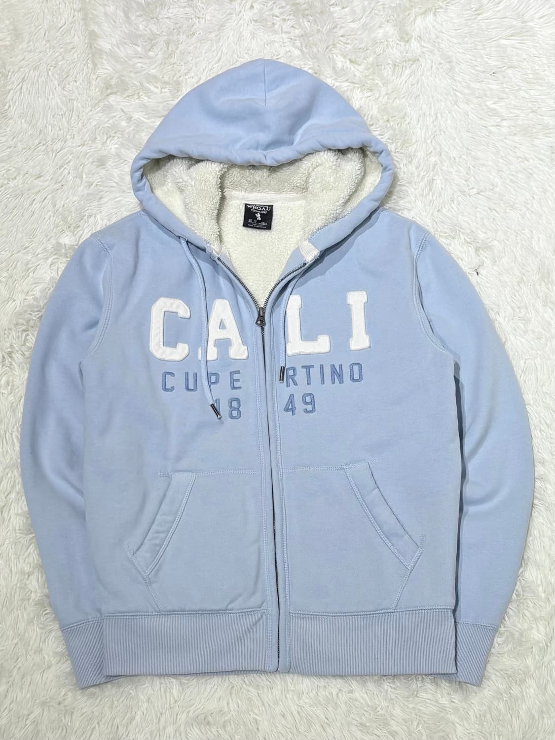 후아유 베이비블루 양털 후드집업 상품이미지3