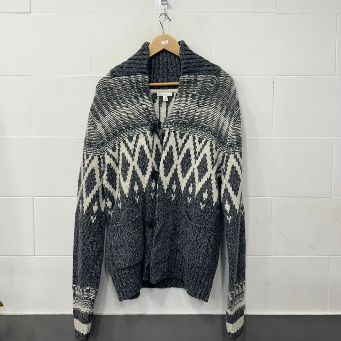 GAP 버튼 코위찬 니트 상품이미지1