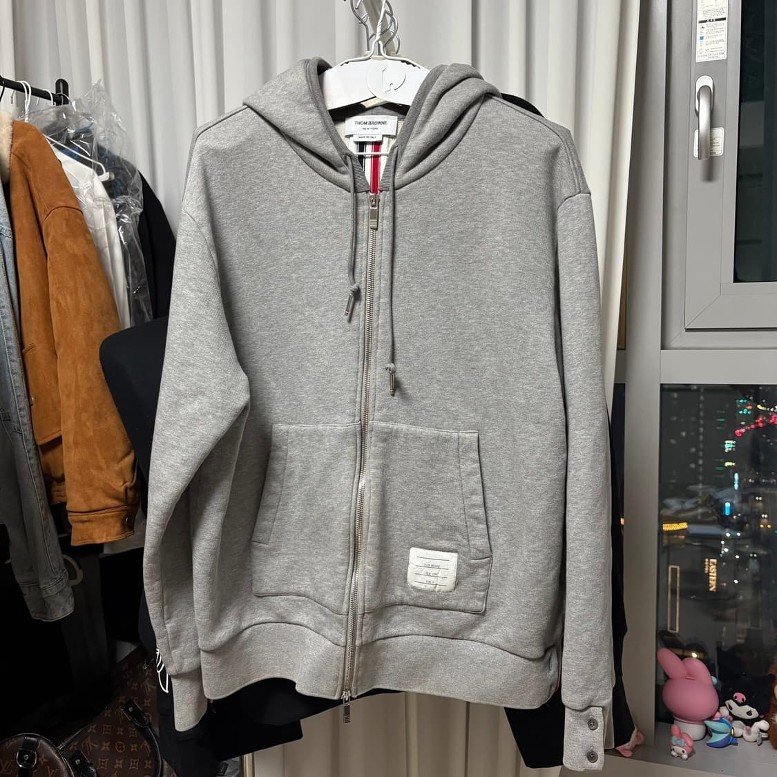 [정품/4] 톰브라운 백삼선 후드집업 상품이미지2