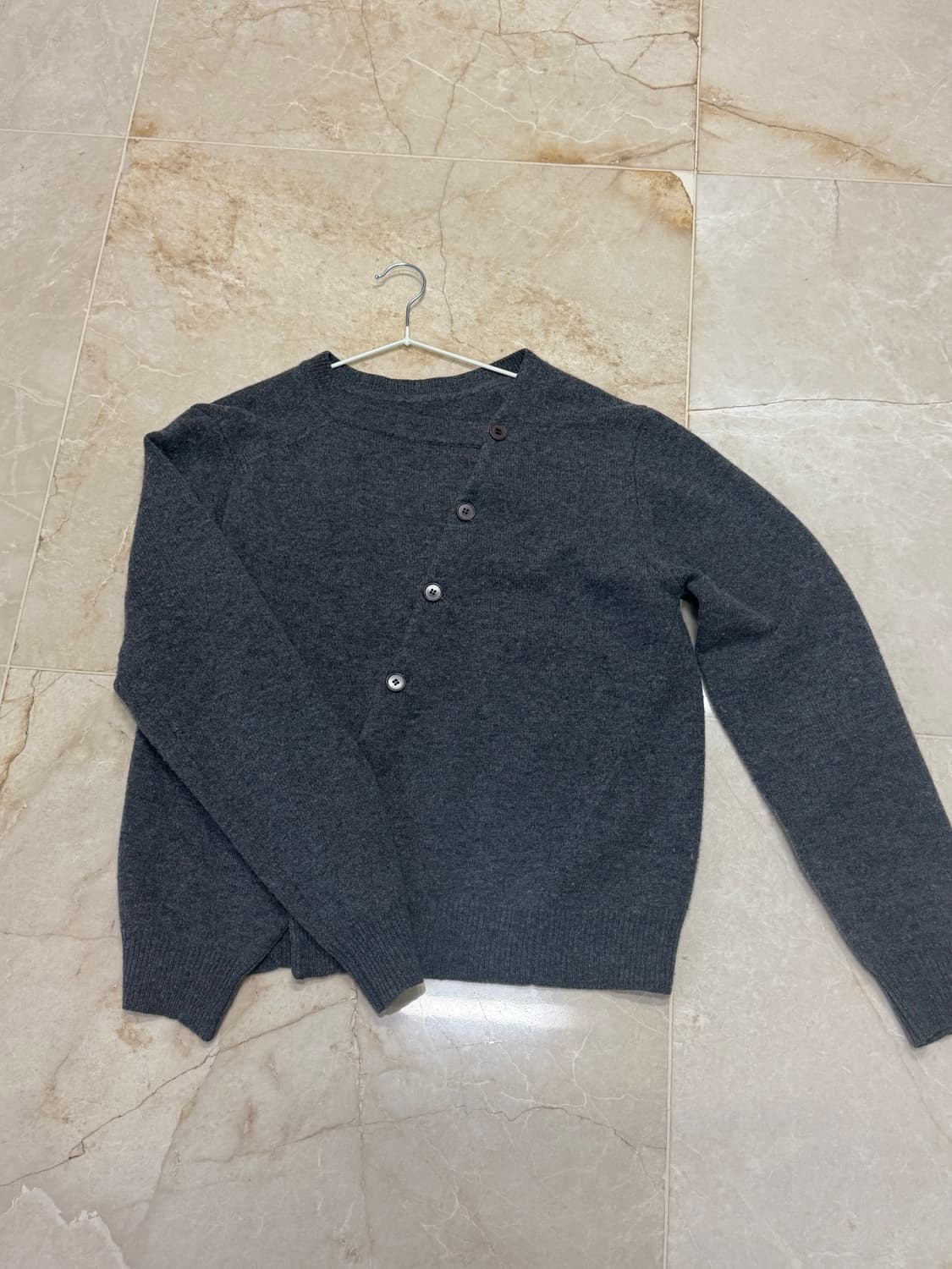 éé 사선 가디건 차콜 L 상품이미지3