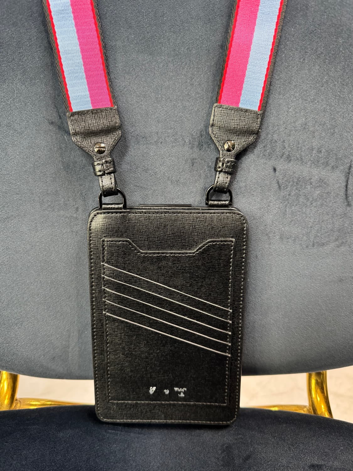 오프화이트 스트라이프 크로스백 상품이미지2