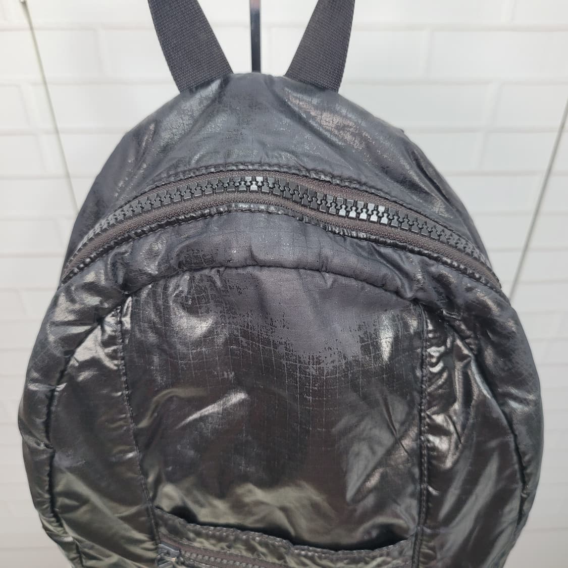 포터 Cire 유광 블랙 코팅 백팩 배낭 남여공용 상품이미지4