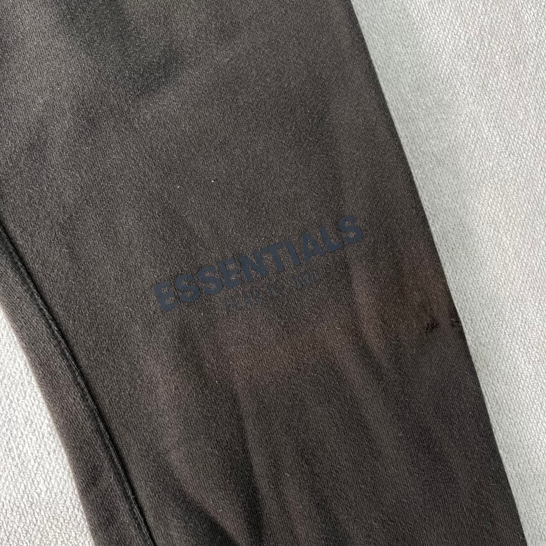 32 피오갓 에센셜 스티치로고 차콜 트랙팬츠 상품이미지4