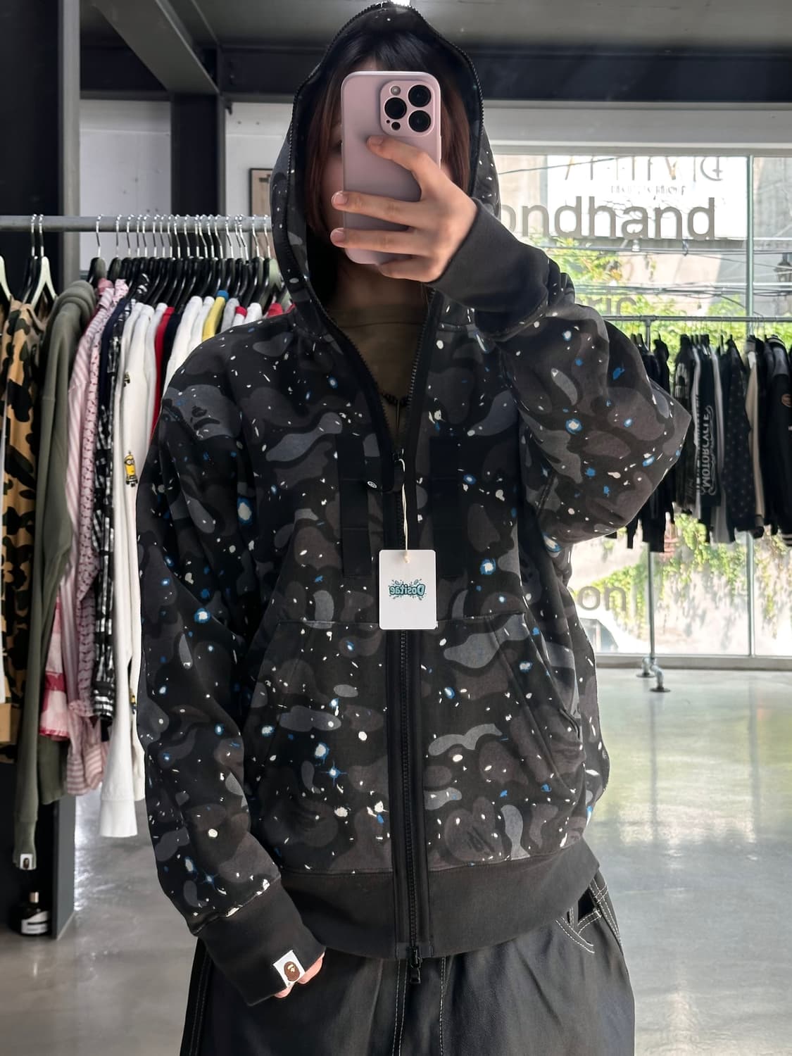 베이프 스페이스 야광 후드집업 상품이미지2