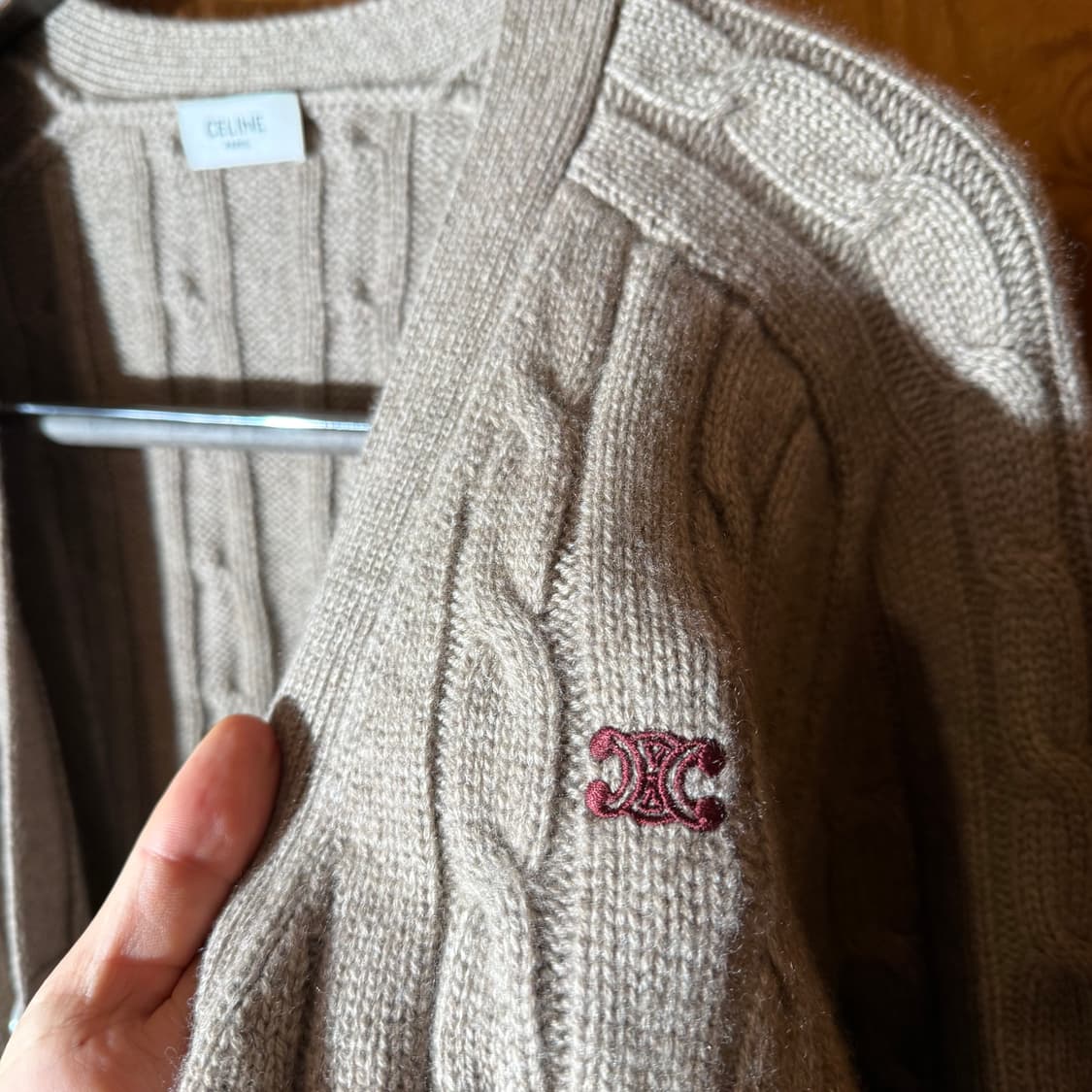 셀린느 트리옹프 캐시미어 니트 가디건 상품이미지4