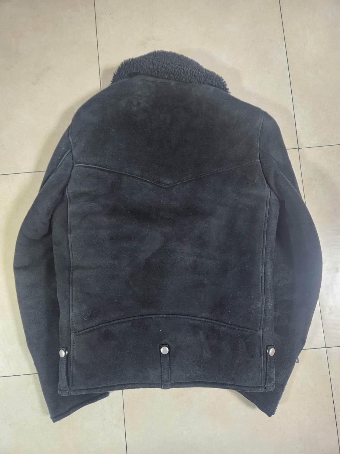 어딕트클로즈 무톤자켓 상품이미지2