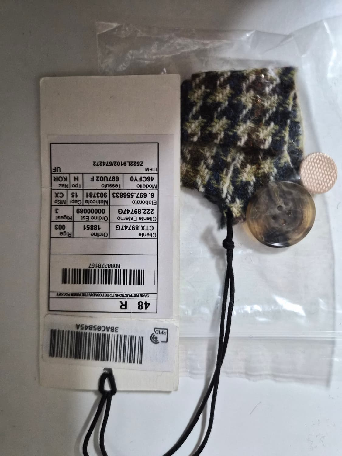 구찌 울 체크 턴업 코트 팝니다 루이비통 프라다 디올 보테가 상품이미지6