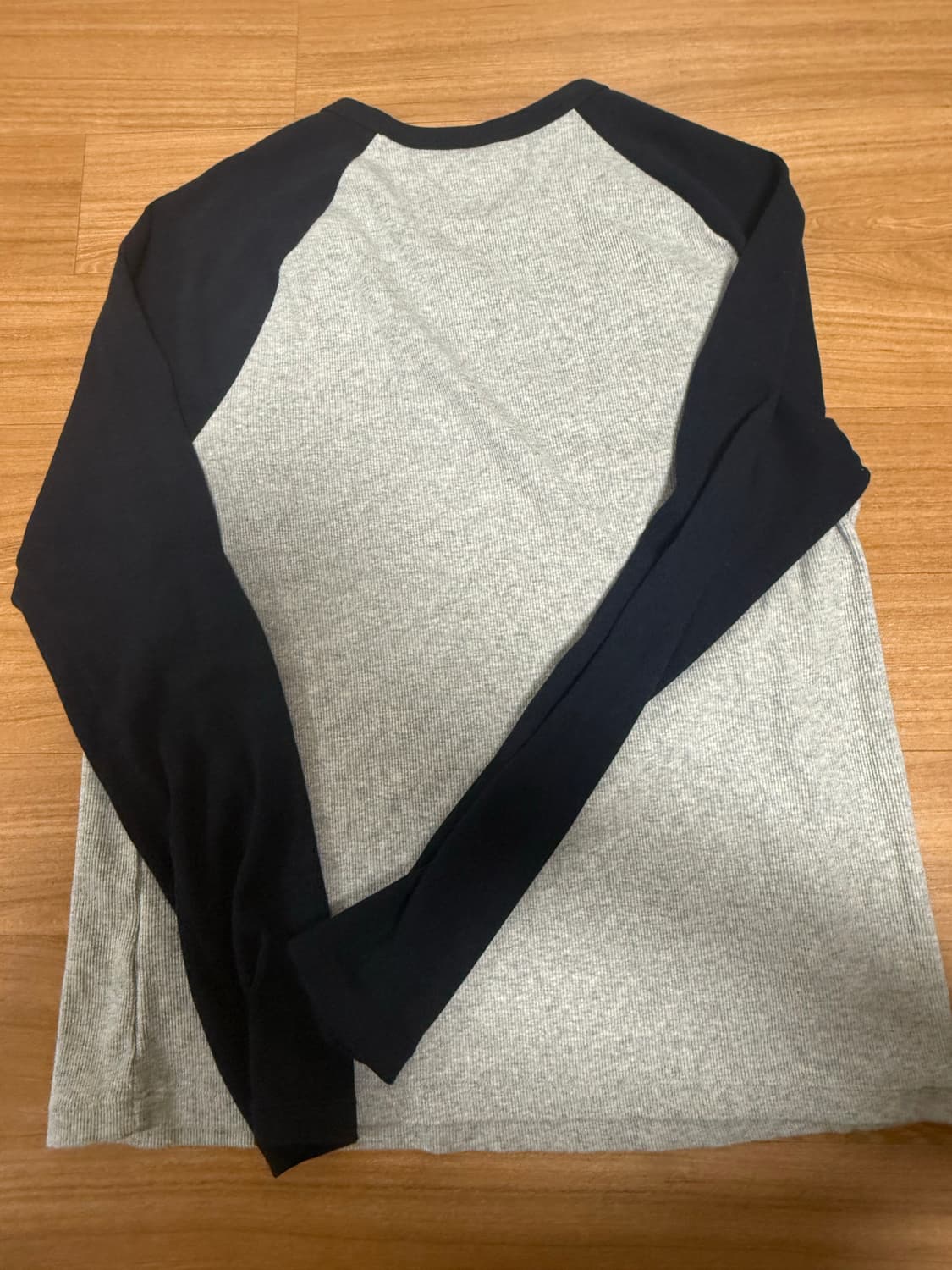 유니클로 소프트립 긴팔 티셔츠 나그랑 xl 네이비 상품이미지4