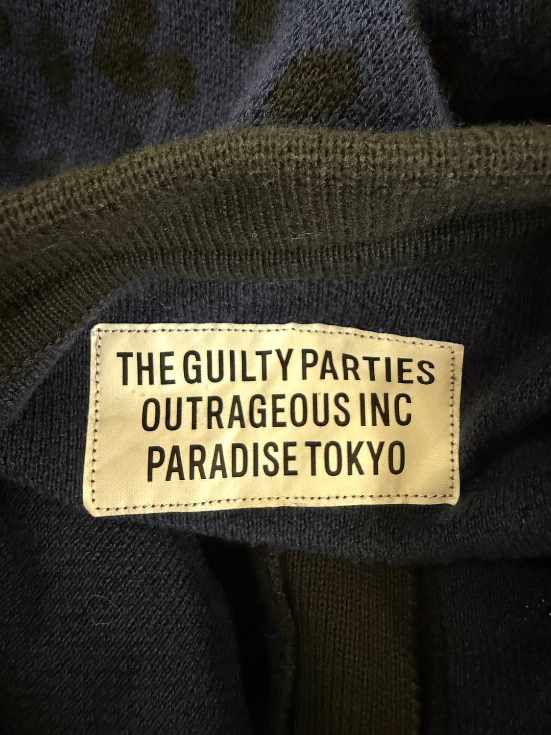 와코마리아 레오파드 자카드 니트 폴로 셔츠 상품이미지4