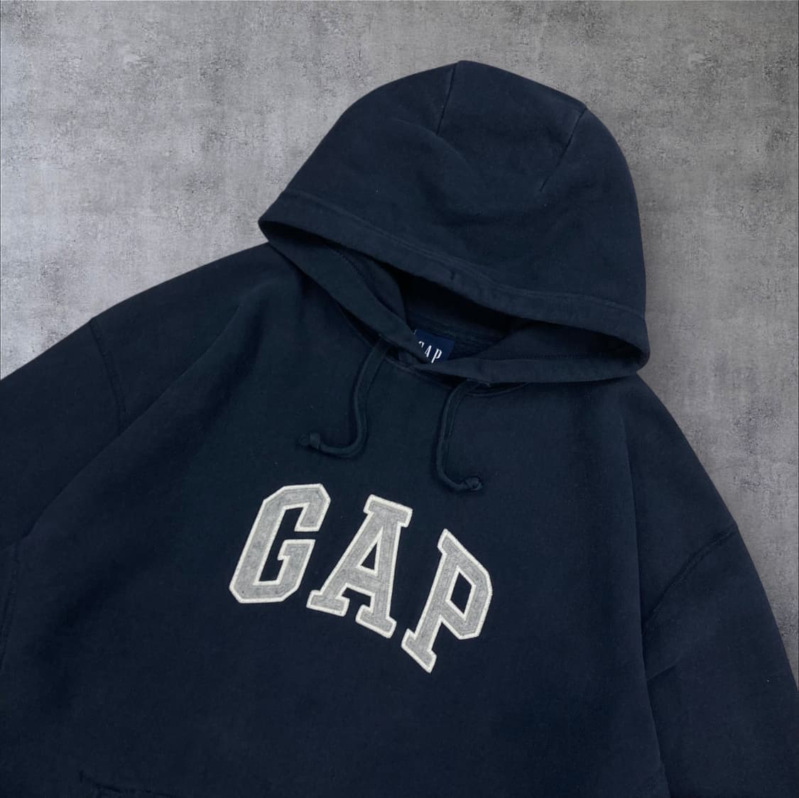 GAP 네이비 컬러 스펠아웃 빅로고 후드티 상품이미지2