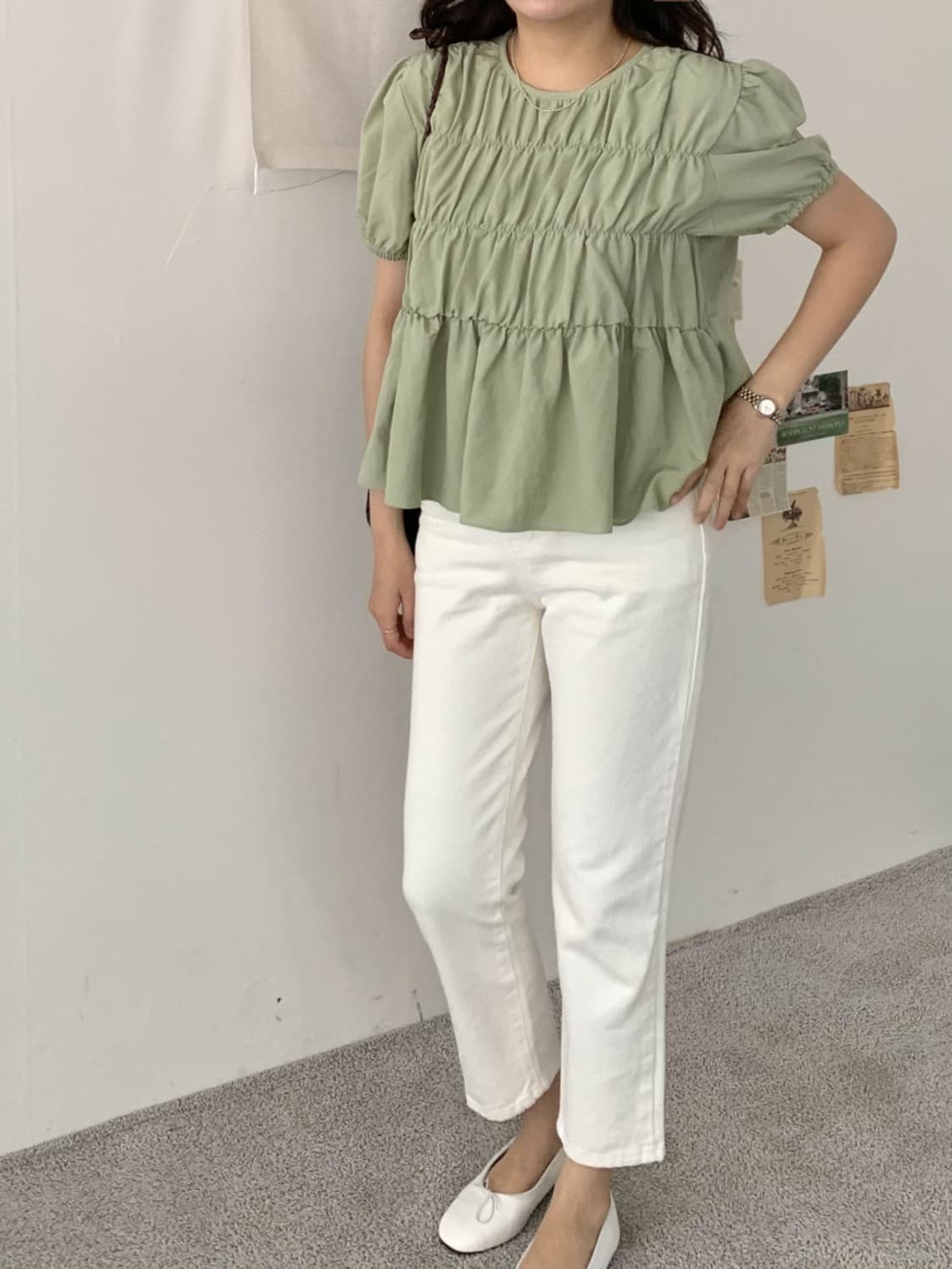 셔링 반팔 블라우스(연두) 새상품 상품이미지1