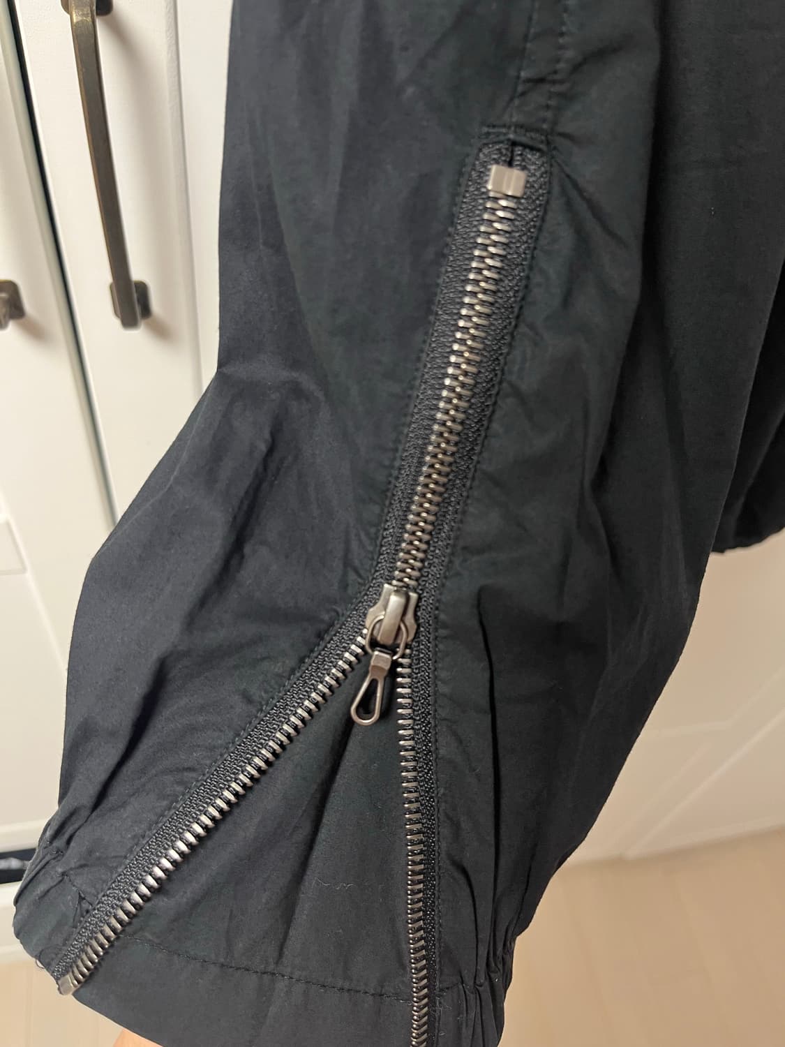 JULIUS 19SS Side Gusset Zip Short pants 상품이미지4