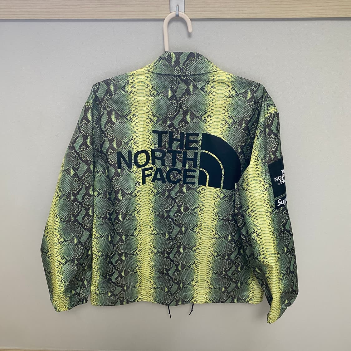 [ S ] 슈프림 노스페이스 스네이크 코치자켓 상품이미지2