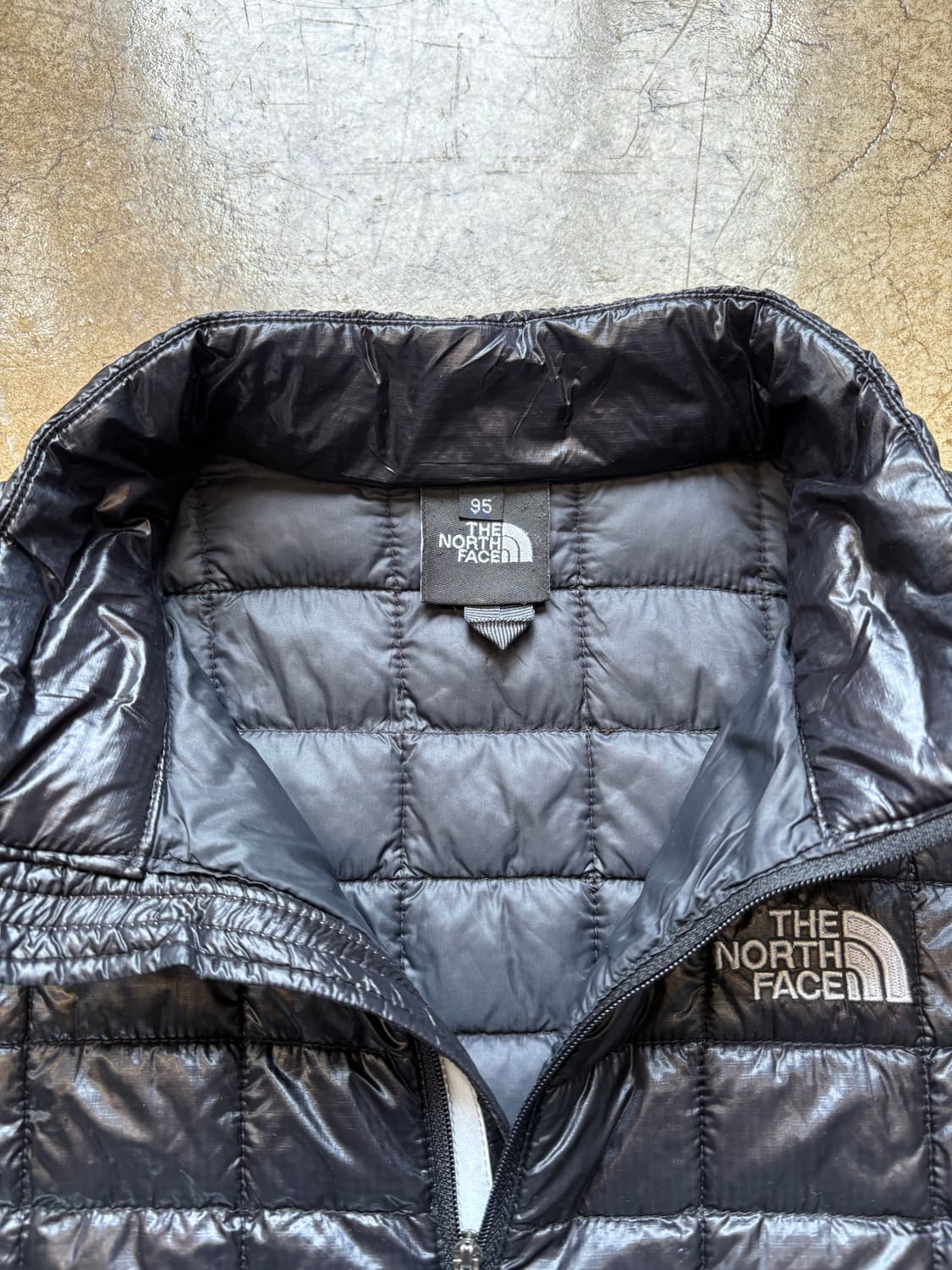 노스페이스 사각패턴 경량 패딩 상품이미지4