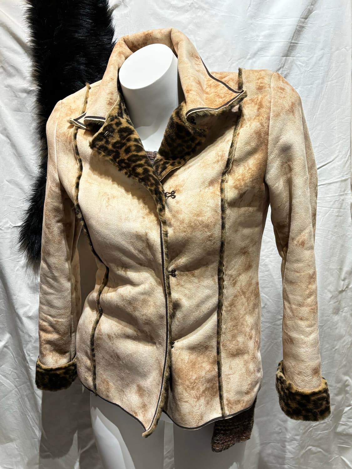 LEO SUEDE JACKET 상품이미지2