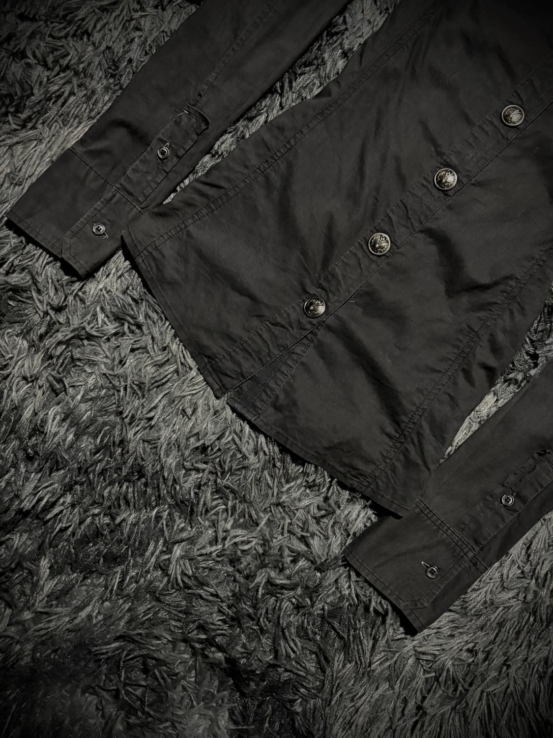 Cook Jeans 플뢰르 드 리스 패치 블랙 슬림핏 셔츠 상품이미지4